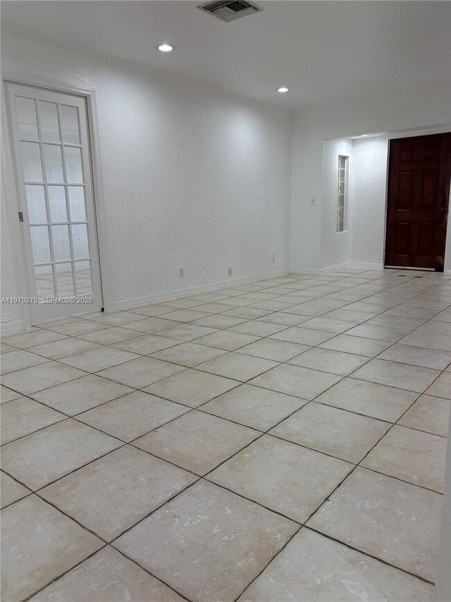 Building Photo - 1970 SW 24th Cir