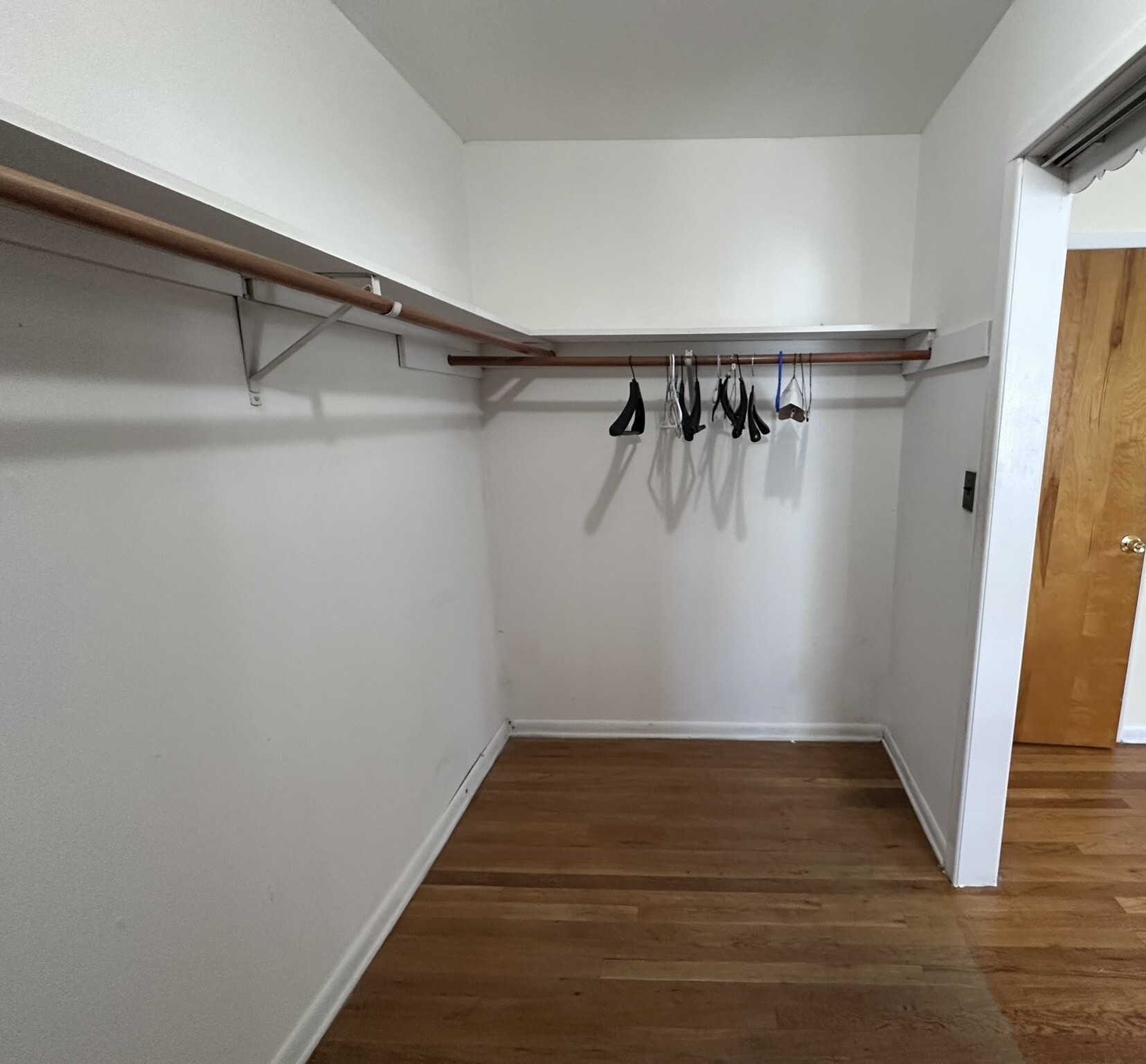 Building Photo - 116 Orient Way