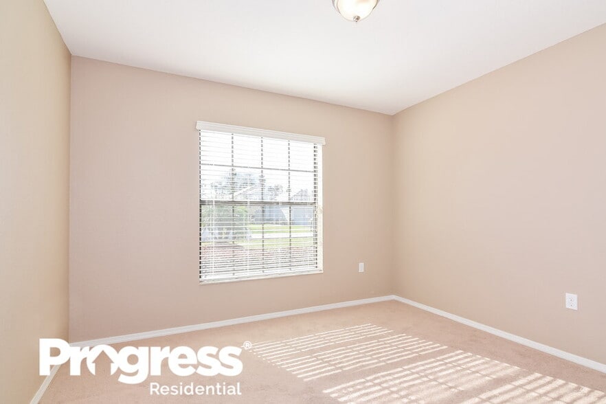 Building Photo - 1816 Forest Hill Dr