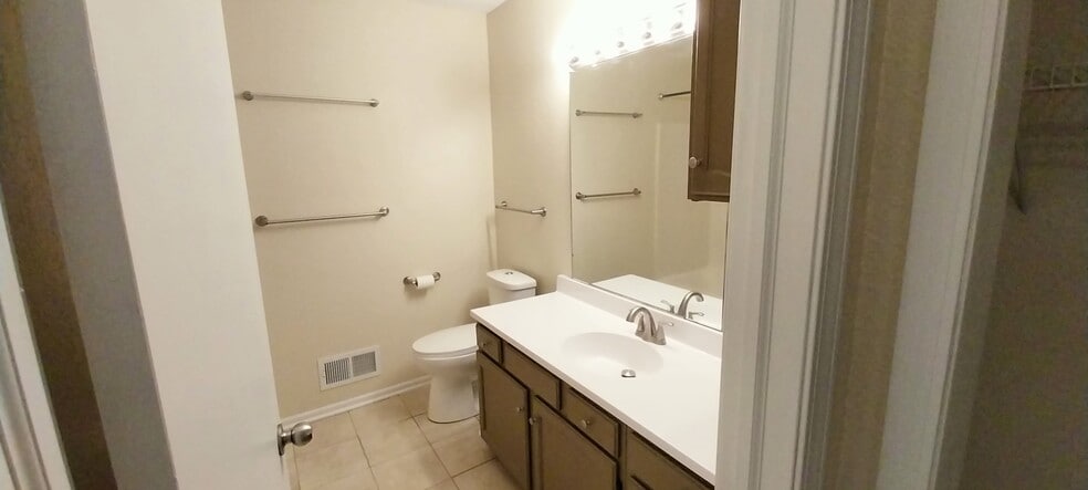 Building Photo - 2643 Kragspough Ct