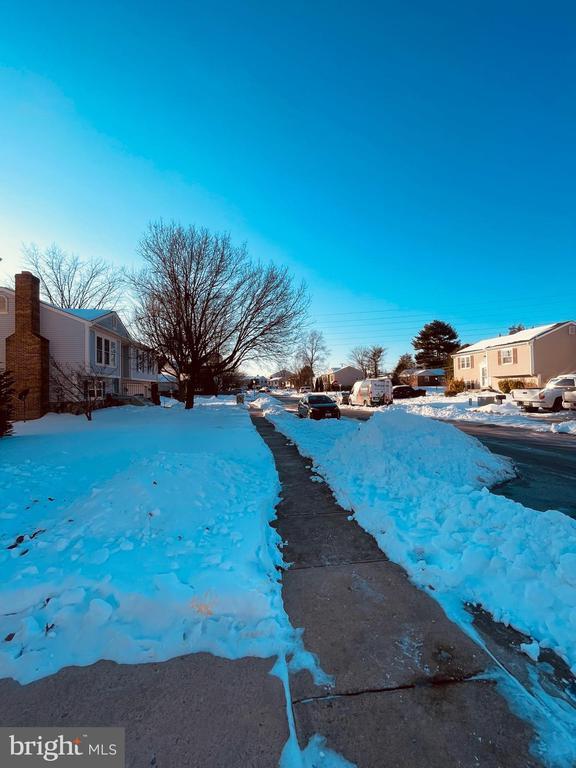 Building Photo - 404 Navaho Dr