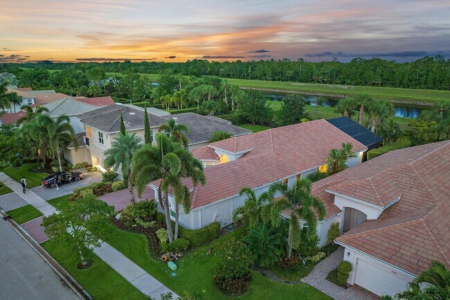 Building Photo - 236 Carina Dr