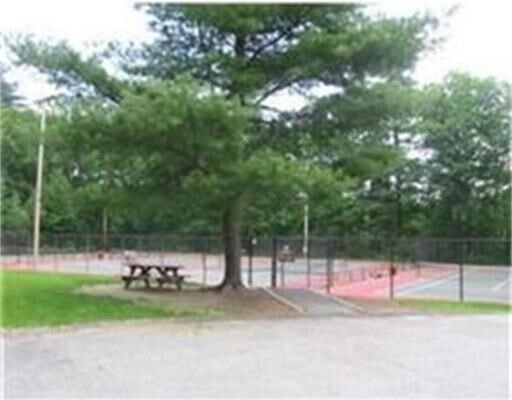 Building Photo - 532 Old Stone Brook