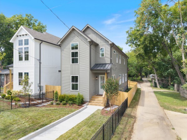 Building Photo - 2826 Clifton Ave