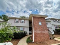 Building Photo - 212 Commons Dr