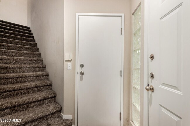 Building Photo - 3633 N 3rd Ave