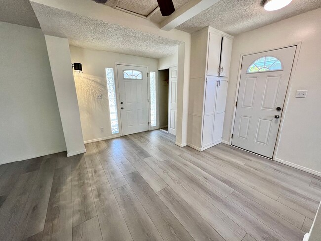 Building Photo - Nice Single Family Home in Bellflower