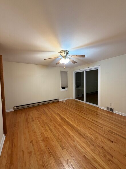 Building Photo - 1514 Caleb Ave