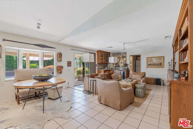 Building Photo - 3599 El Gaucho Cir E