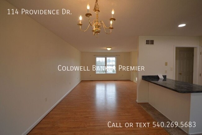 Building Photo - 114 Providence Dr