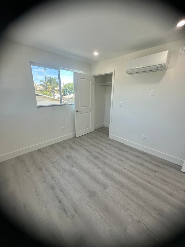 Building Photo - Reddy Gardena Properties