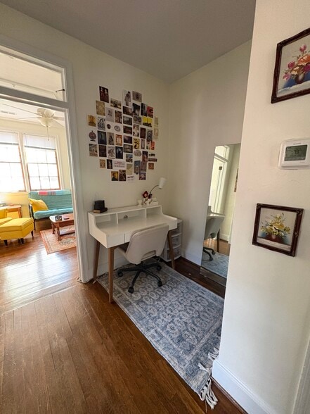 Hallway desk area - 2603 Kiawah Ave