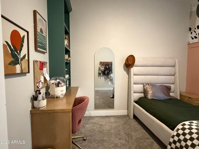 Building Photo - 10849 E Thunderbolt Ave