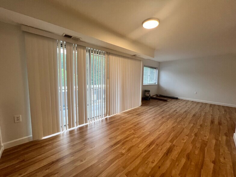 Building Photo - 5113 Crossfield Ct