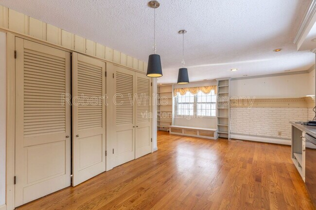 Building Photo - 57 Ellise Rd