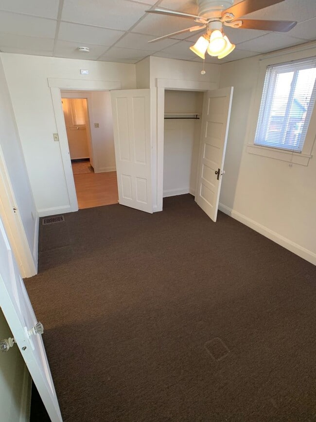 Building Photo - Cozy 1-Bedroom House With Garage!!