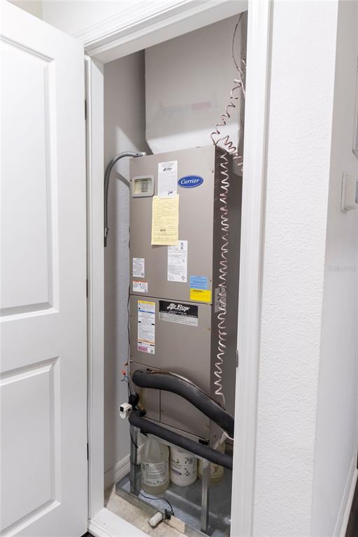 Building Photo - 844 Grandin St