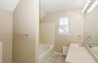 Building Photo - 3004 Meadow Glen Pass