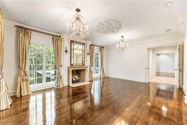 Building Photo - 2485 W Wesley Rd NW