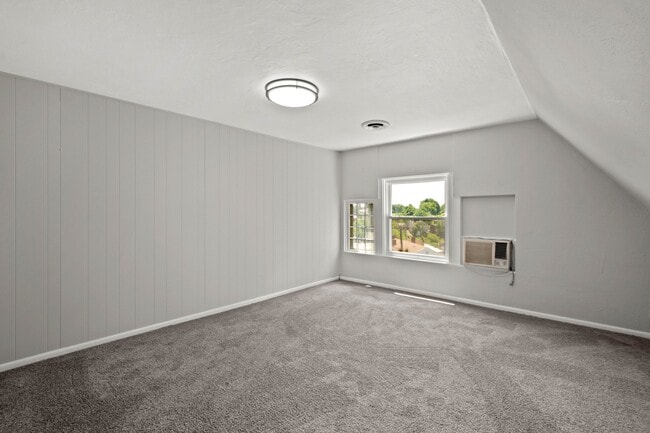 Building Photo - 1025 Brownsville Rd