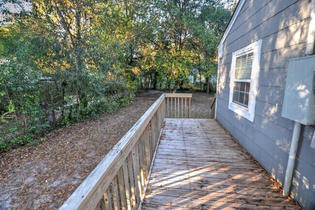 Building Photo - 3835 Capers Ave