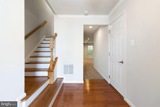 Building Photo - 7672 Timbercross Ln