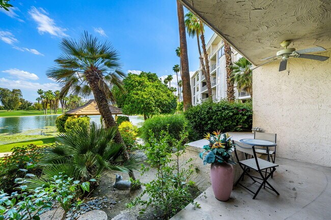 Building Photo - 910 Island Dr