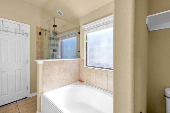 Building Photo - 23310 E Pine Ivy Ln