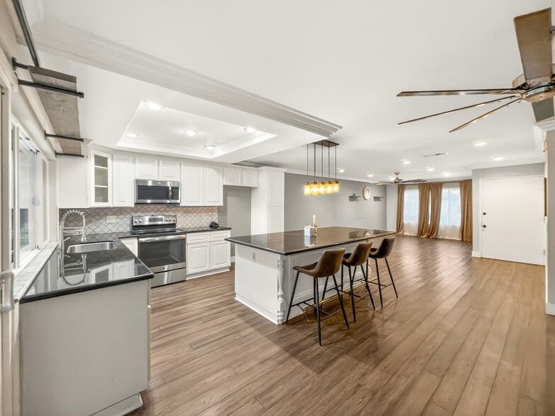 Building Photo - 8162 Havasu Cir