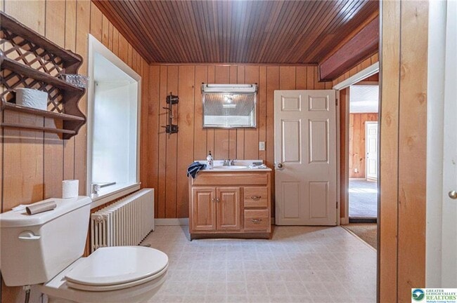 Building Photo - 621 Nursery Rd