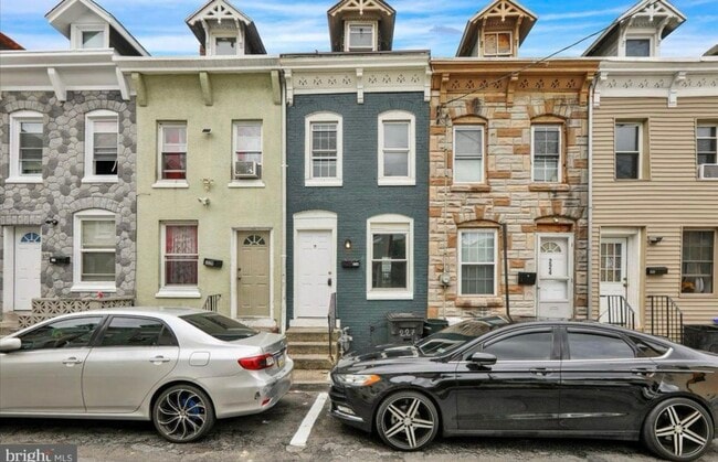 Building Photo - 226 Hudson St