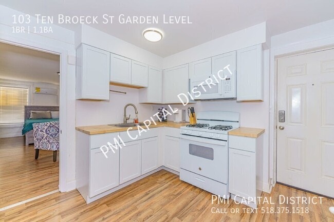 Building Photo - 103 Ten Broeck St