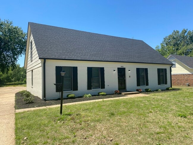 Building Photo - 5001 Whitworth Rd