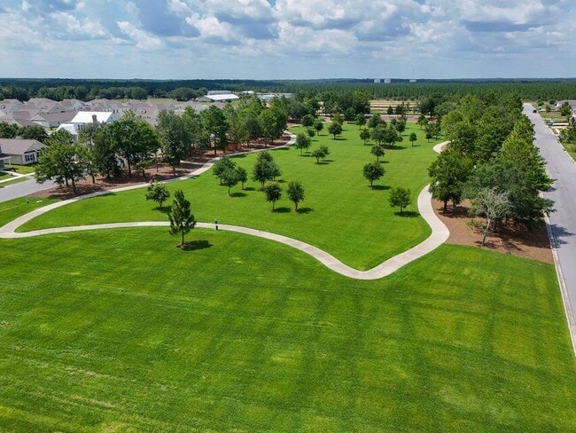 Building Photo - 128 Bluebeech St