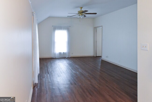 Building Photo - 302 Jefferson St