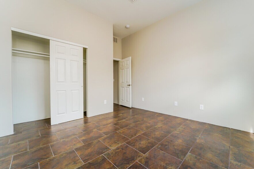 Building Photo - 7380 E Poinciana Pl