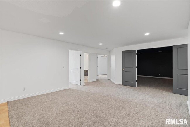 Building Photo - 6817 Timber Ct