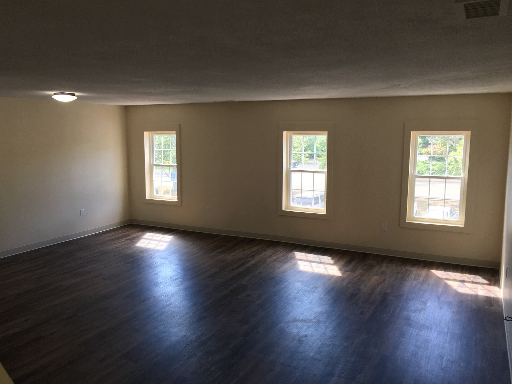 Living Room/Dining - 255 Stevens St