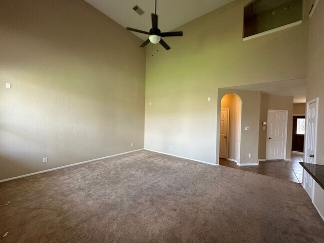 Building Photo - For Lease | 4 Bed, 2.5 Bath | 2,587 Sq Ft ...