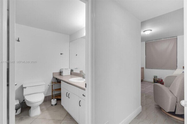 Building Photo - 701 Brickell Key Blvd