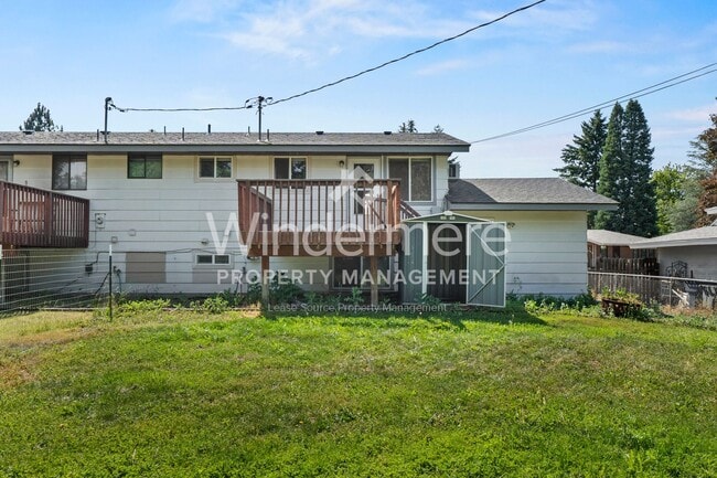 Building Photo - 1017 S Robie Rd
