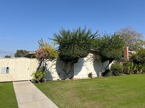 Building Photo - 6tp3110