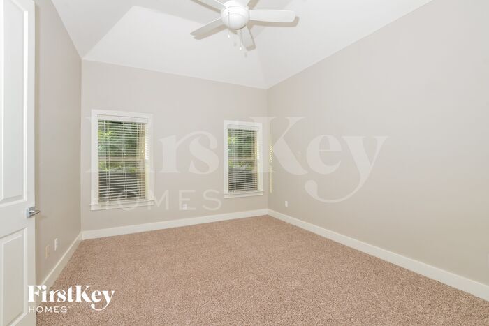 Building Photo - 6362 Garrison Ln
