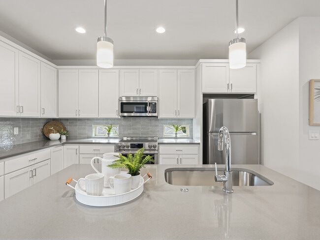 Building Photo - 21SHR - 21st &amp; Sherrett ****** END MANAGEMENT AS OF 12/31/25