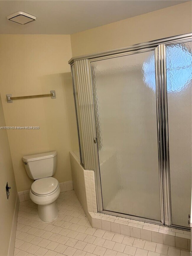 Building Photo - 9366 Arborwood Cir
