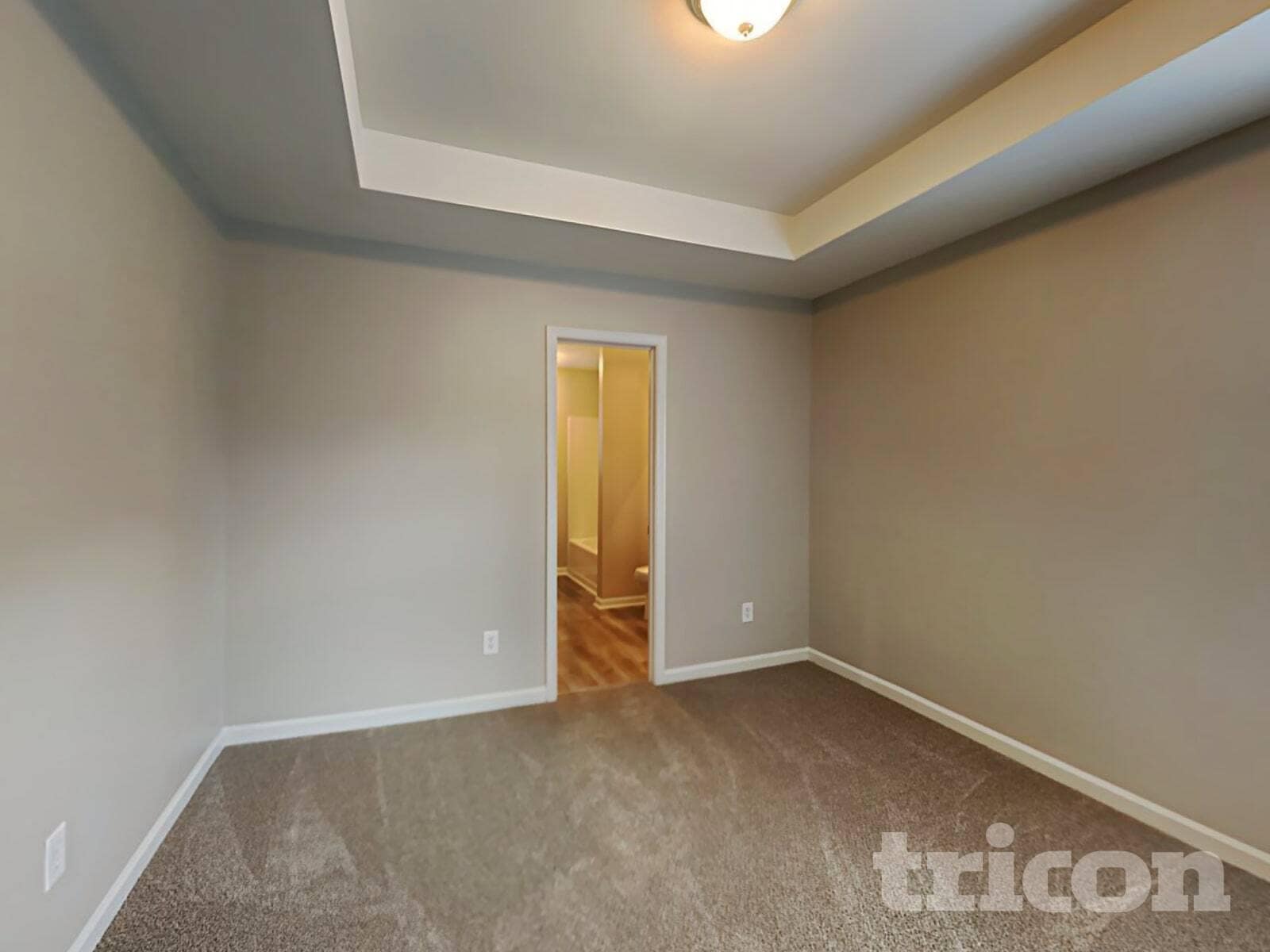 Building Photo - 128 Hidden Creek Dr