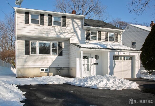 Building Photo - 40 Essex Ave