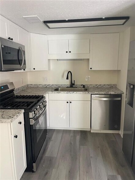 Building Photo - 1622 Homestead Trail