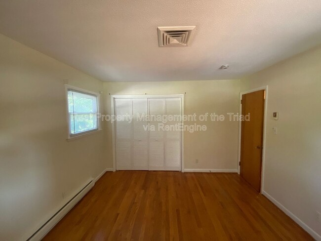 Building Photo - 926 Hilltop Blvd