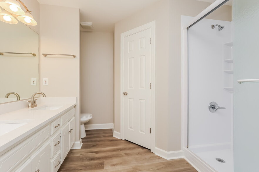 Building Photo - 407 Cindi Ct